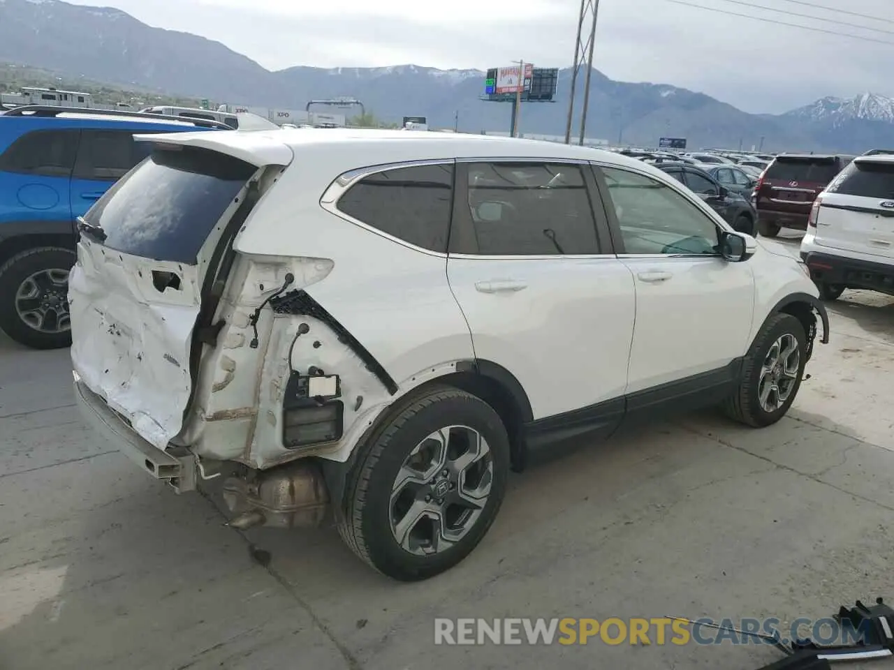 3 Photograph of a damaged car 5J6RW2H84KA019427 HONDA CRV 2019