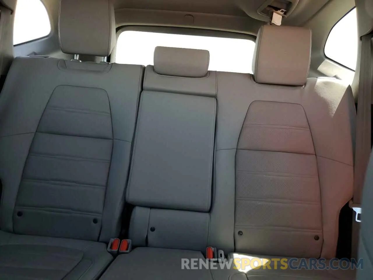 10 Photograph of a damaged car 5J6RW2H85KL001362 HONDA CRV 2019