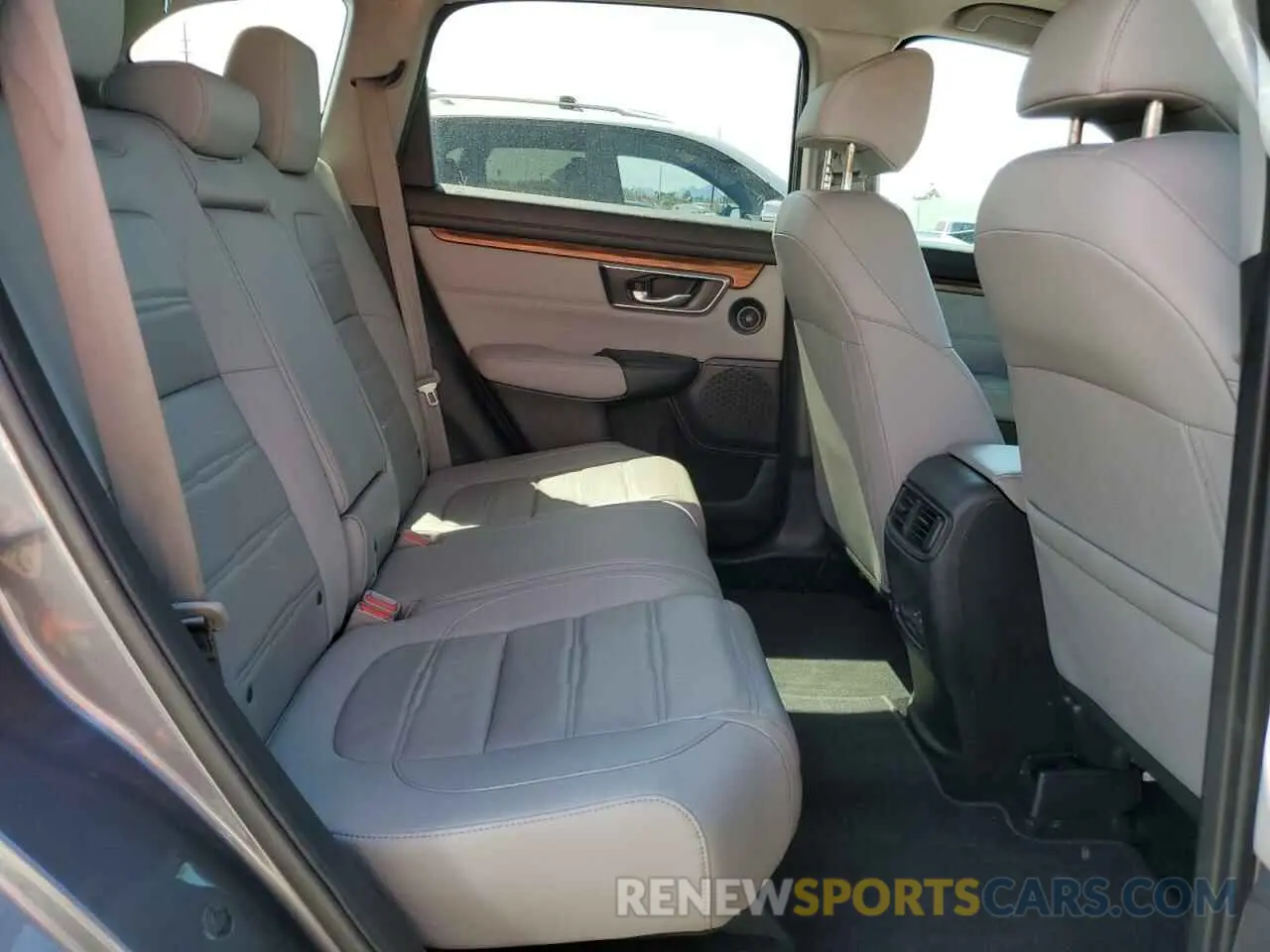 11 Photograph of a damaged car 5J6RW2H85KL001362 HONDA CRV 2019