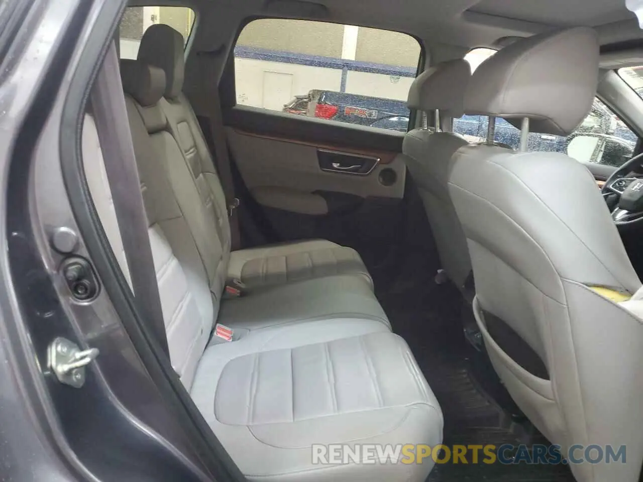 11 Photograph of a damaged car 5J6RW2H86KA019283 HONDA CRV 2019