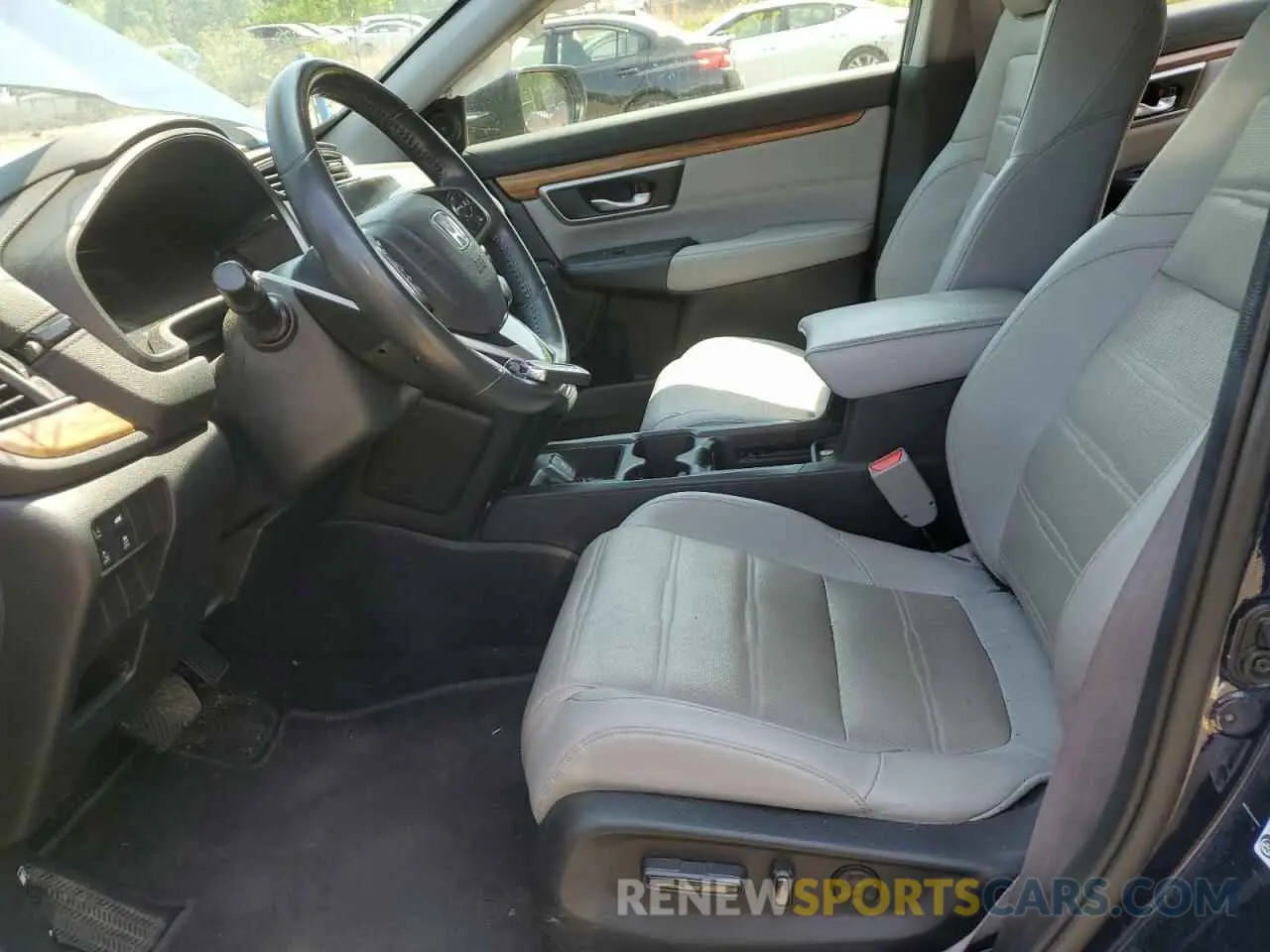 7 Photograph of a damaged car 5J6RW2H87KL022617 HONDA CRV 2019