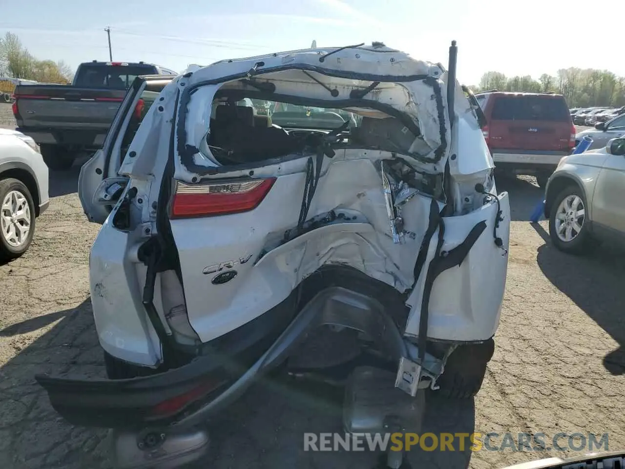 6 Photograph of a damaged car 5J6RW2H88KA017244 HONDA CRV 2019