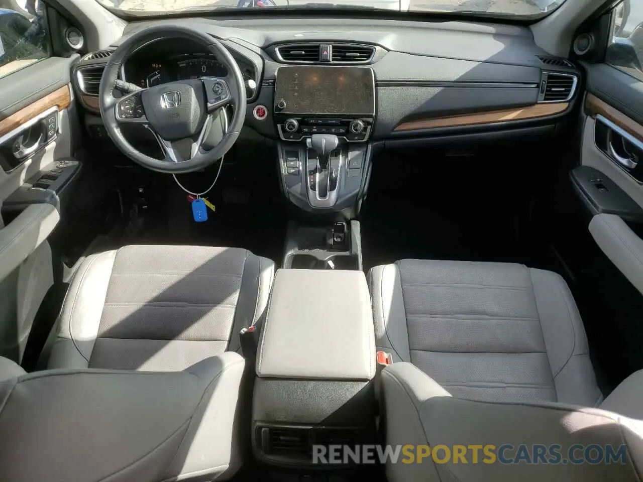 8 Photograph of a damaged car 5J6RW2H88KL021993 HONDA CRV 2019