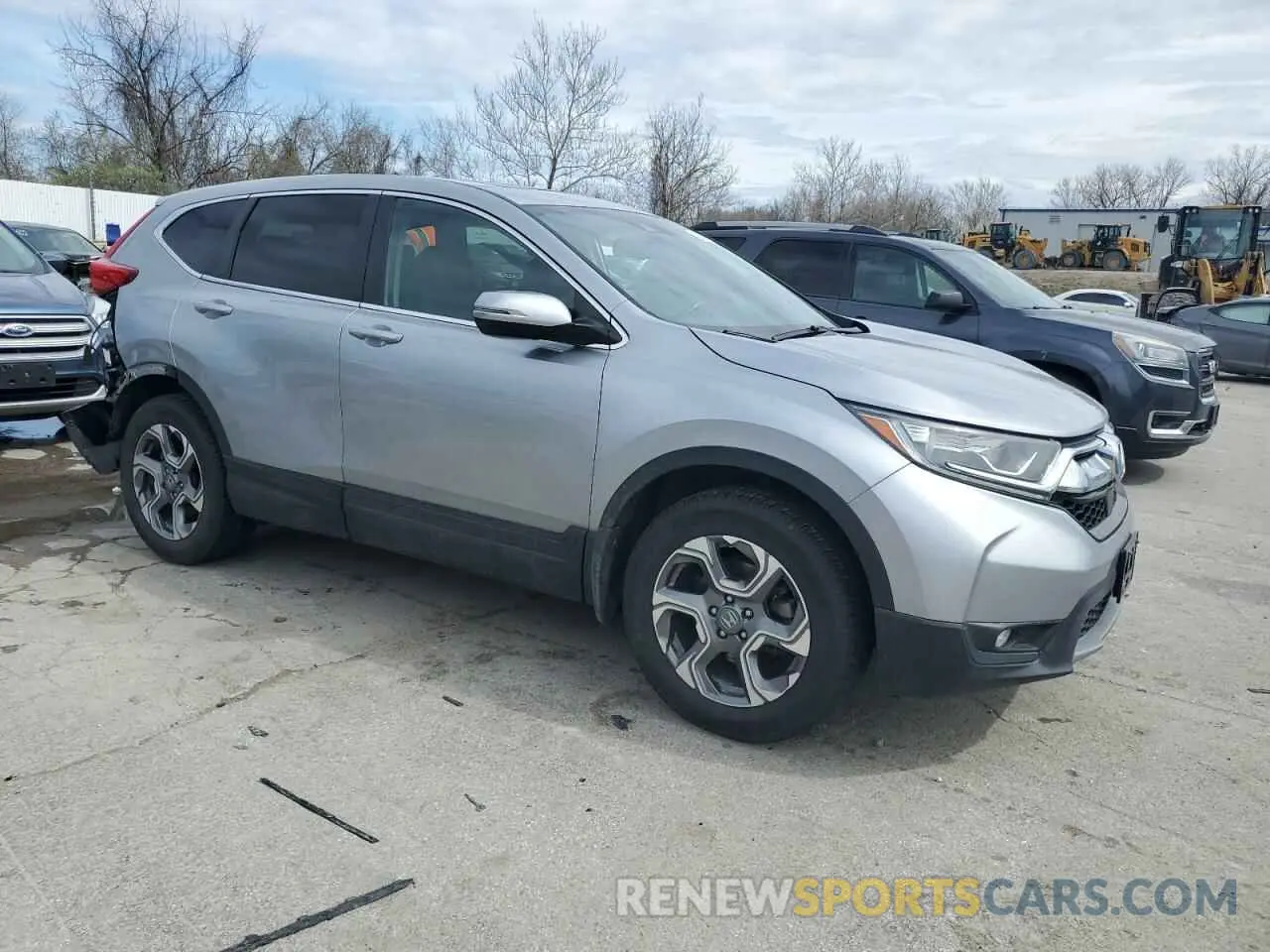 4 Photograph of a damaged car 5J6RW2H89KL034686 HONDA CRV 2019