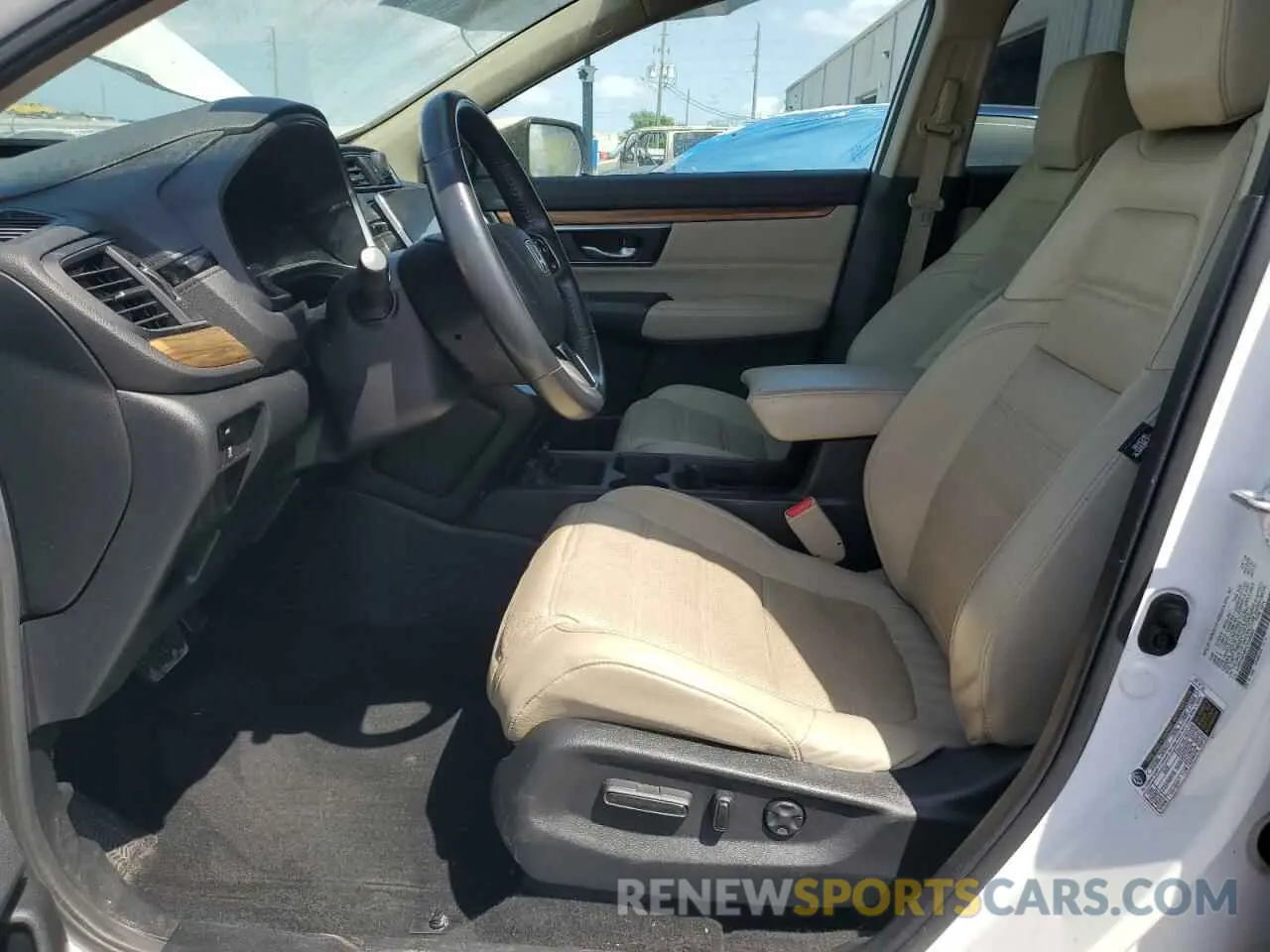 7 Photograph of a damaged car 5J6RW2H8XKA006293 HONDA CRV 2019