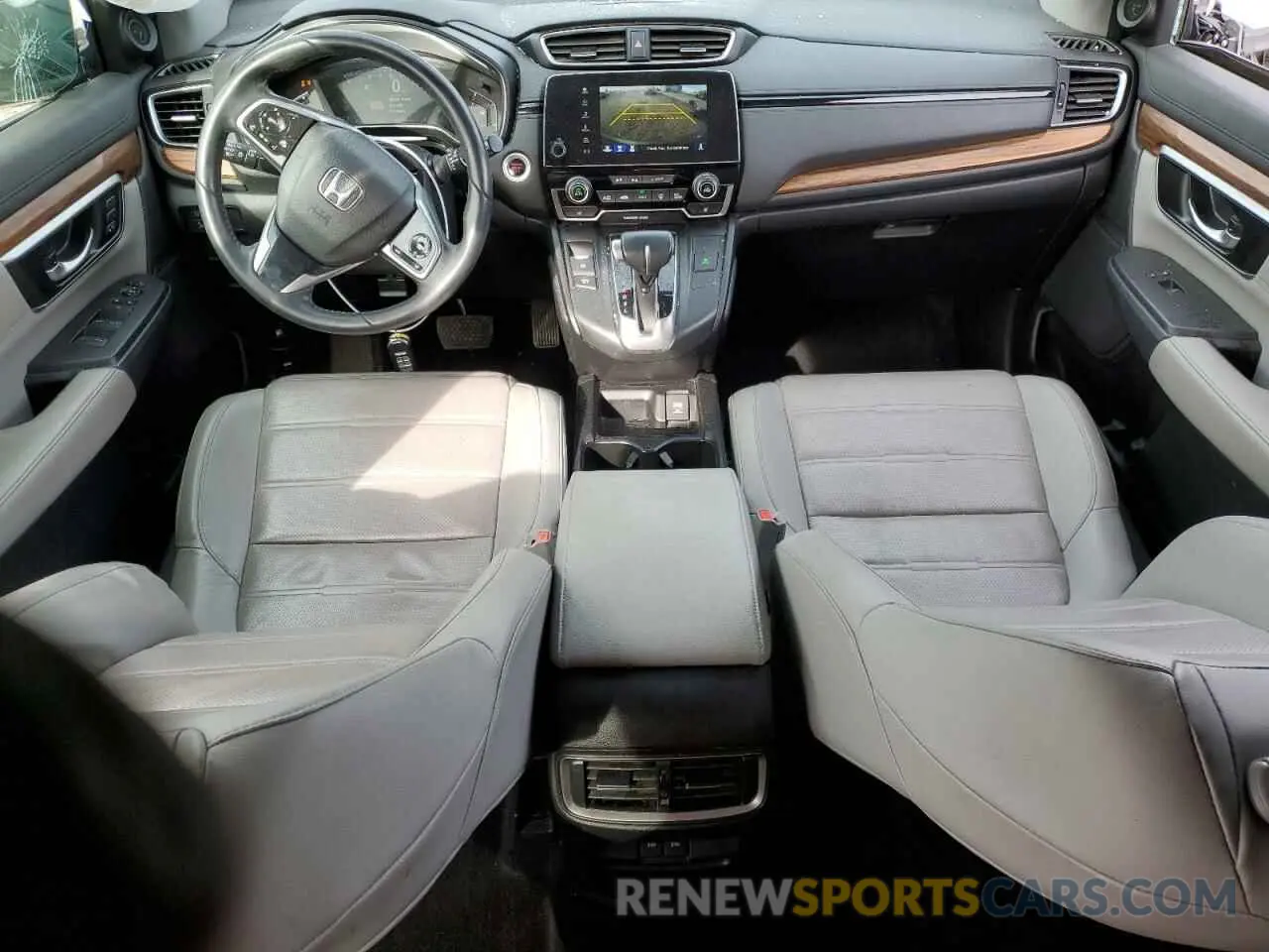 8 Photograph of a damaged car 5J6RW2H92KL001649 HONDA CRV 2019