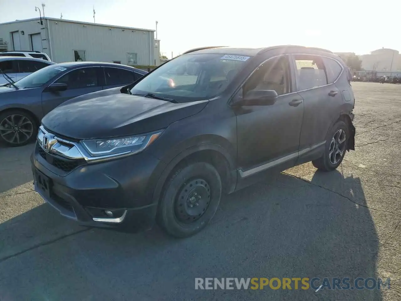 1 Photograph of a damaged car 5J6RW2H92KL003692 HONDA CRV 2019