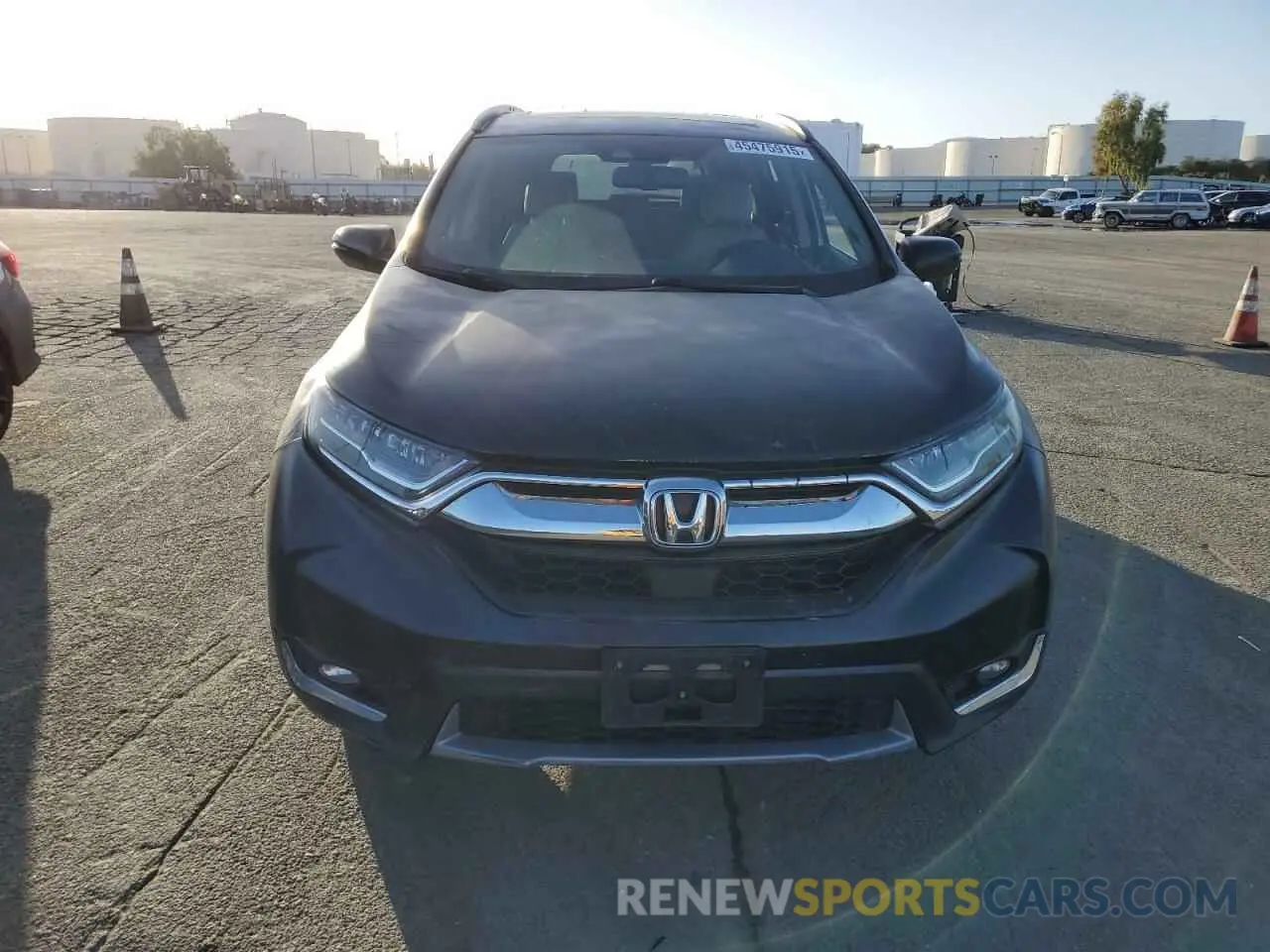 5 Photograph of a damaged car 5J6RW2H92KL003692 HONDA CRV 2019