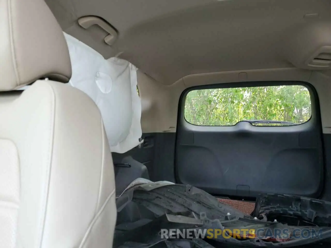 10 Photograph of a damaged car 5J6RW2H94KL000096 HONDA CRV 2019