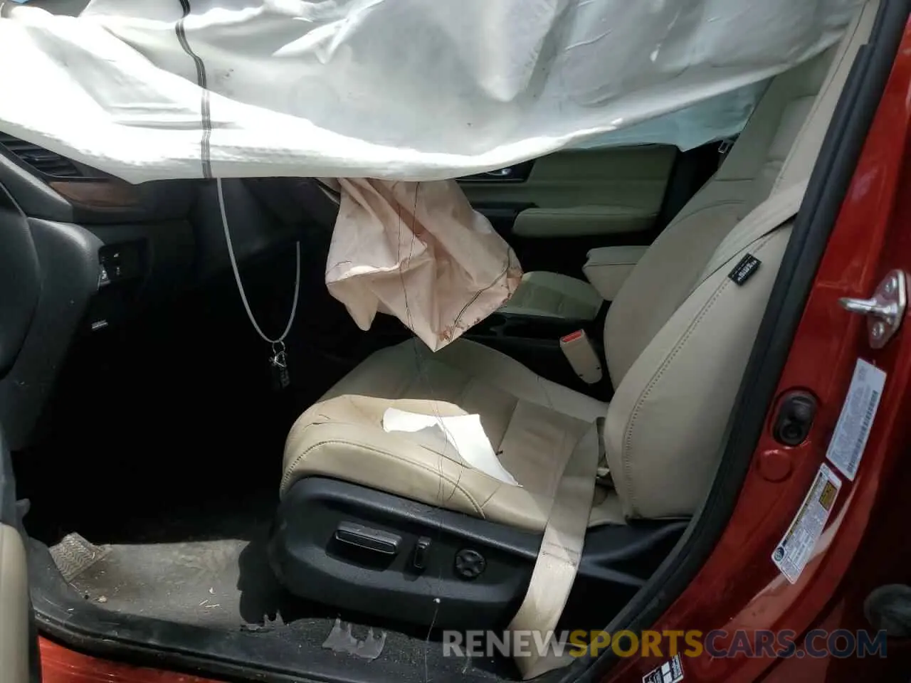 7 Photograph of a damaged car 5J6RW2H94KL000096 HONDA CRV 2019