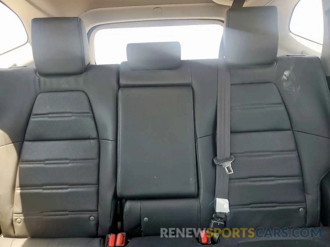 10 Photograph of a damaged car 5J6RW2H96KL006580 HONDA CRV 2019