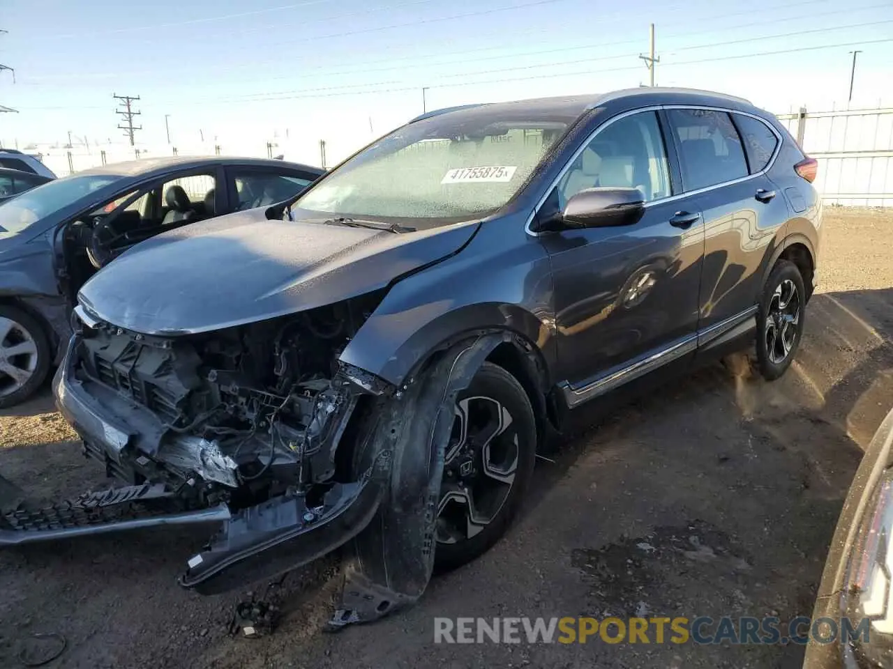1 Photograph of a damaged car 5J6RW2H96KL025470 HONDA CRV 2019