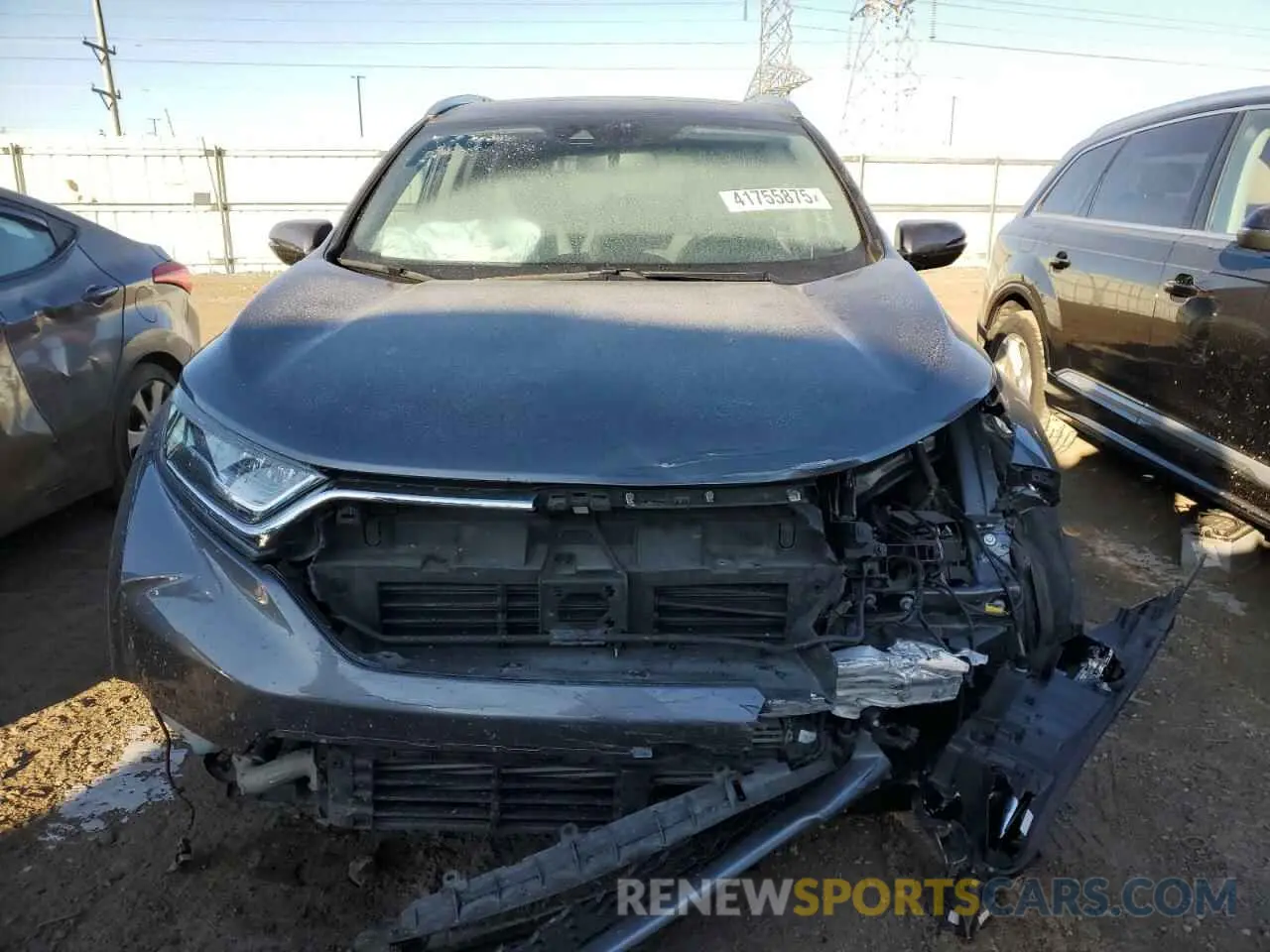 5 Photograph of a damaged car 5J6RW2H96KL025470 HONDA CRV 2019