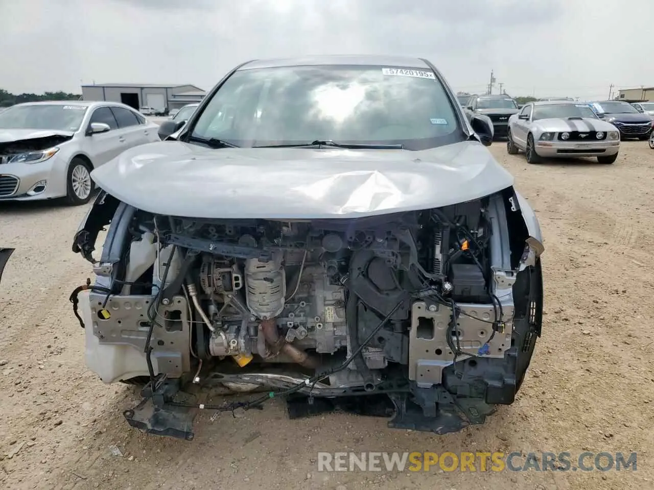 5 Photograph of a damaged car 5J6RW5H33KL000779 HONDA CRV 2019