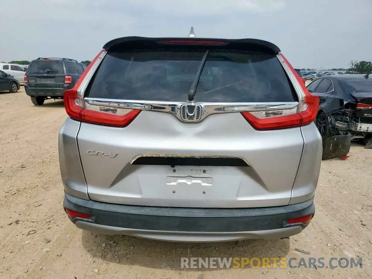 6 Photograph of a damaged car 5J6RW5H33KL000779 HONDA CRV 2019