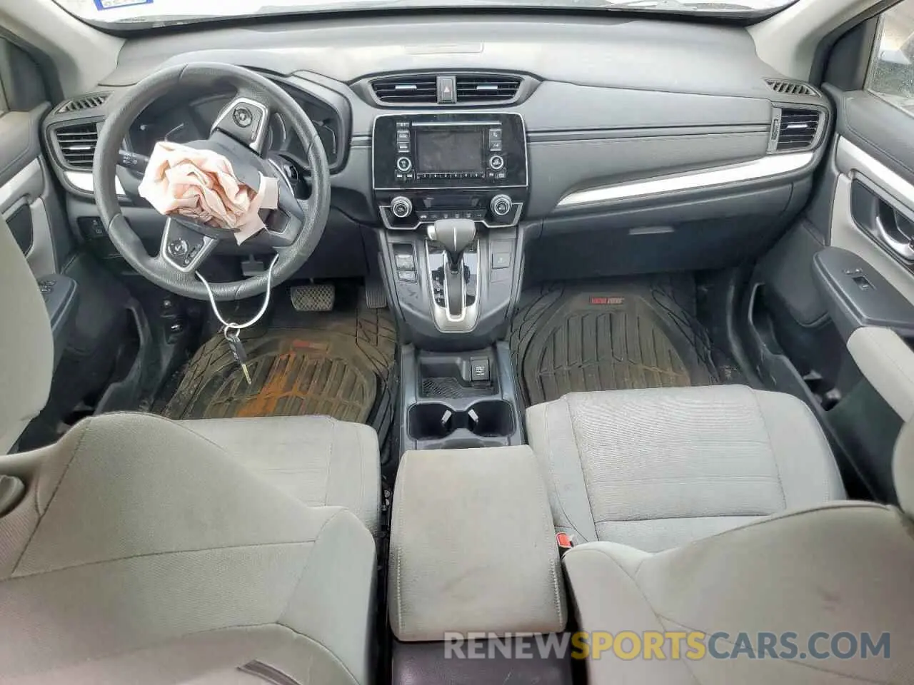 8 Photograph of a damaged car 5J6RW5H33KL000779 HONDA CRV 2019
