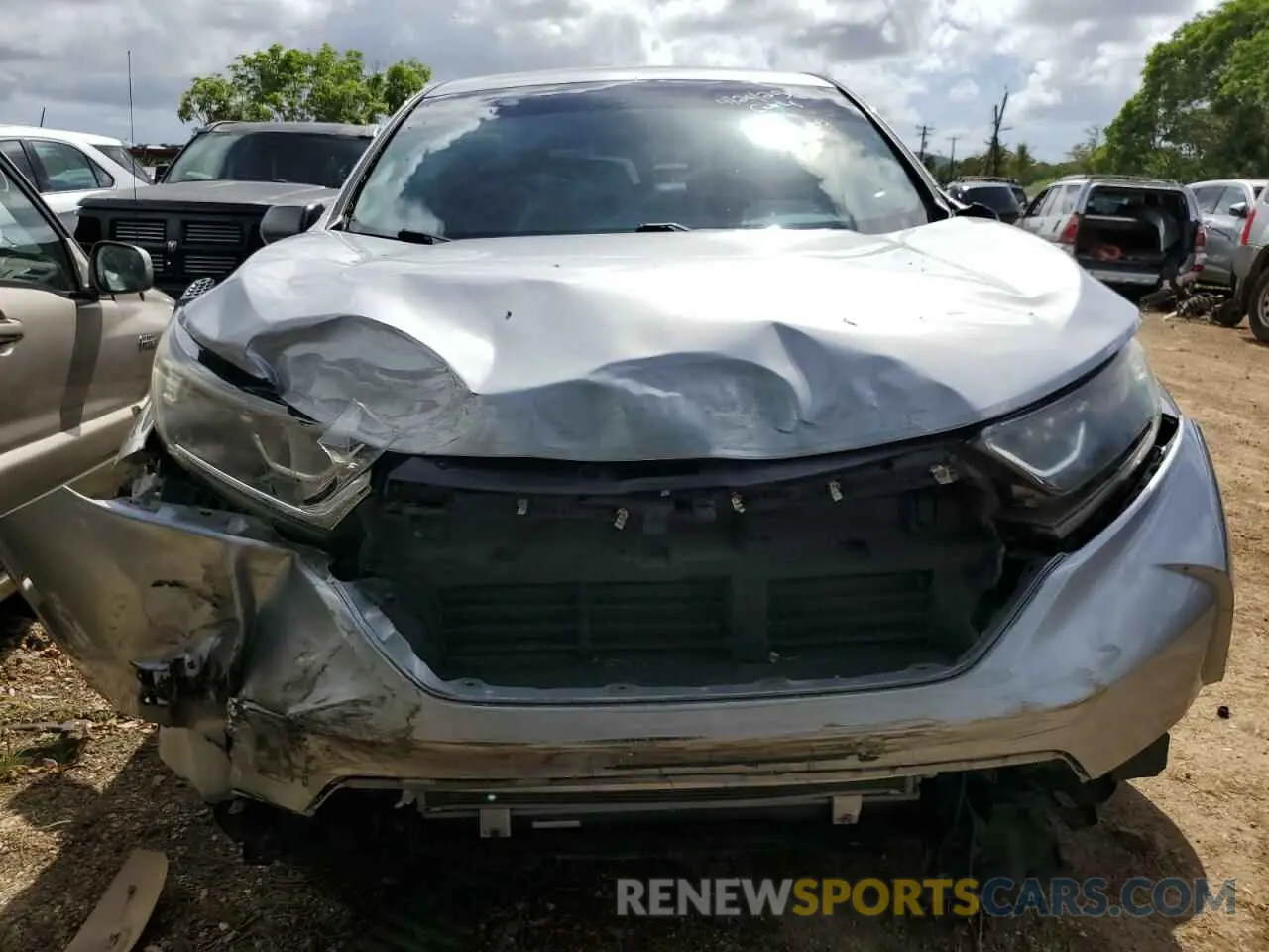 5 Photograph of a damaged car 5J6RW5H33KL003987 HONDA CRV 2019