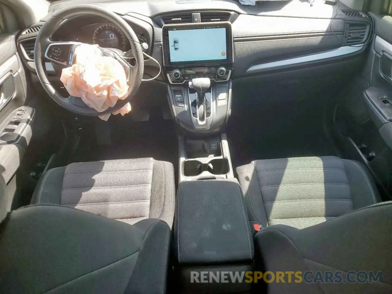8 Photograph of a damaged car 5J6RW5H34KL003271 HONDA CRV 2019