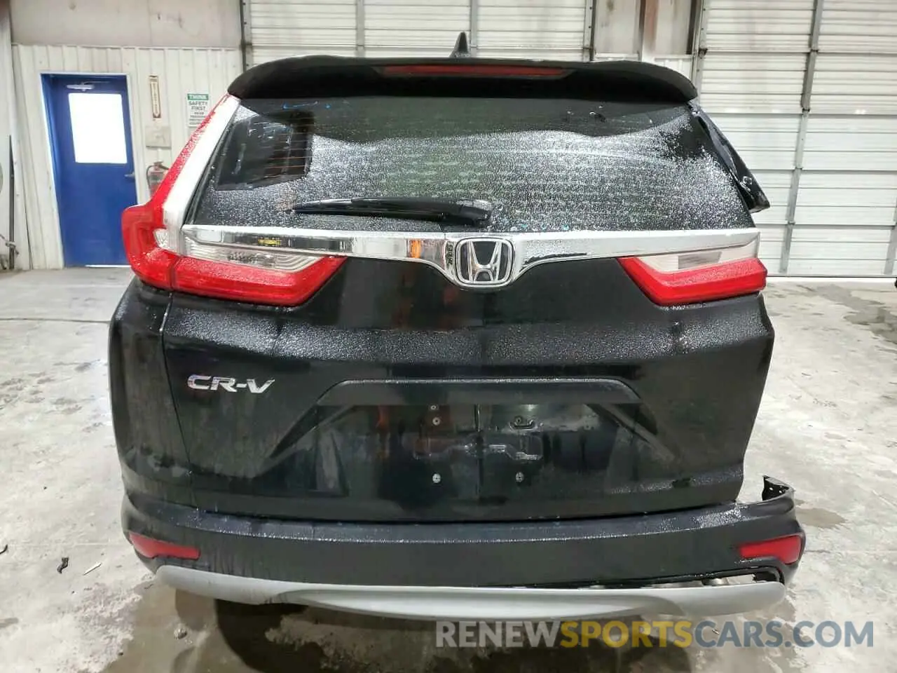 6 Photograph of a damaged car 5J6RW5H38KL003290 HONDA CRV 2019