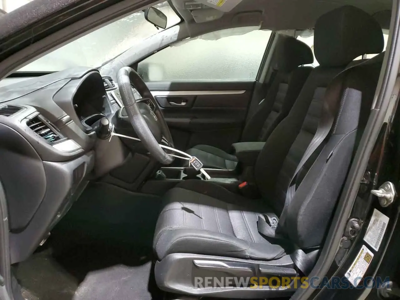 7 Photograph of a damaged car 5J6RW5H38KL003290 HONDA CRV 2019