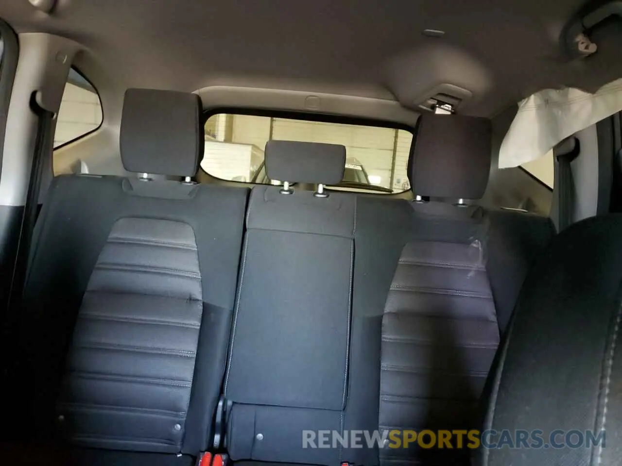 10 Photograph of a damaged car 5J6RW6H38KL001299 HONDA CRV 2019
