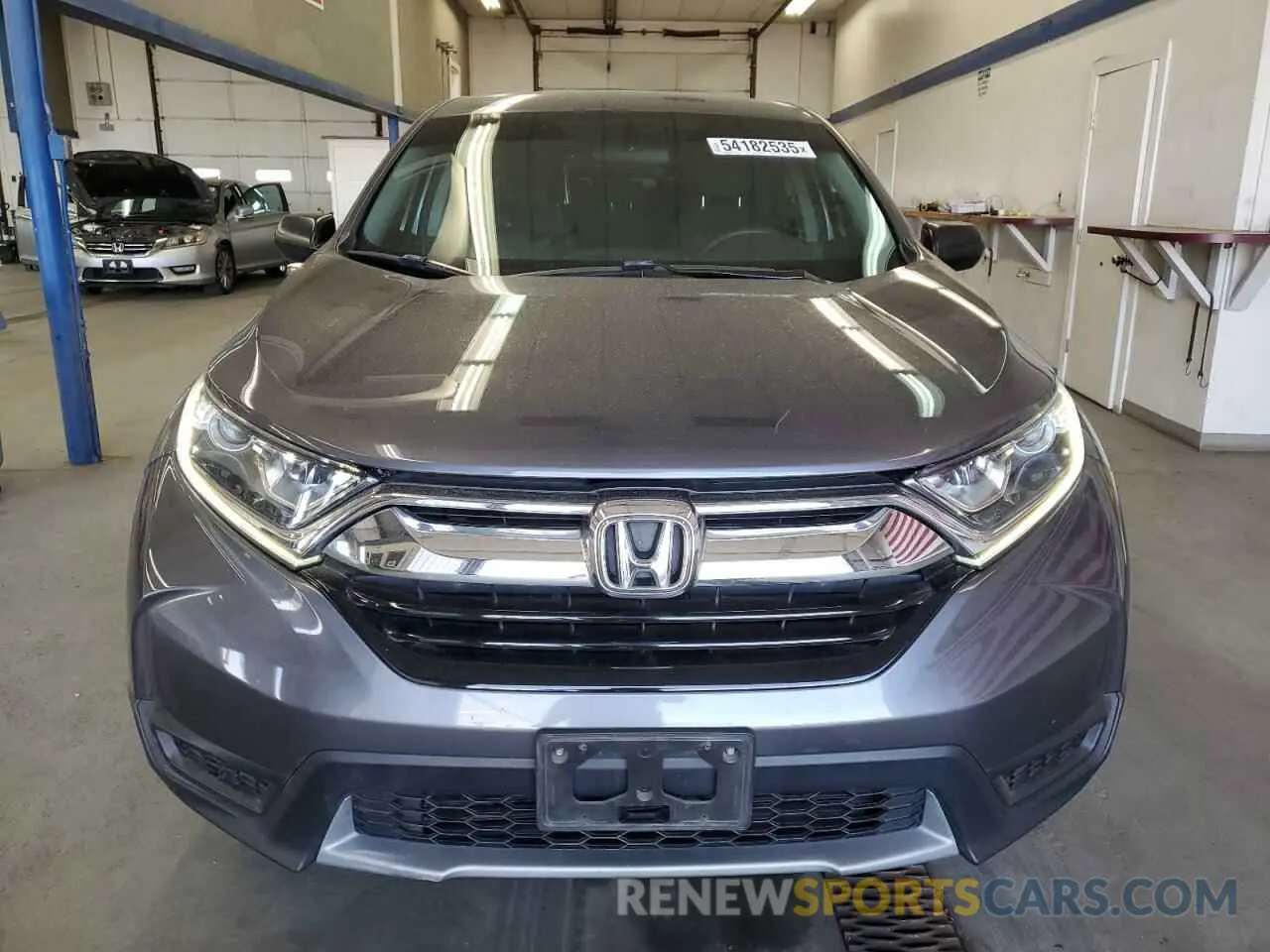 5 Photograph of a damaged car 5J6RW6H38KL001299 HONDA CRV 2019