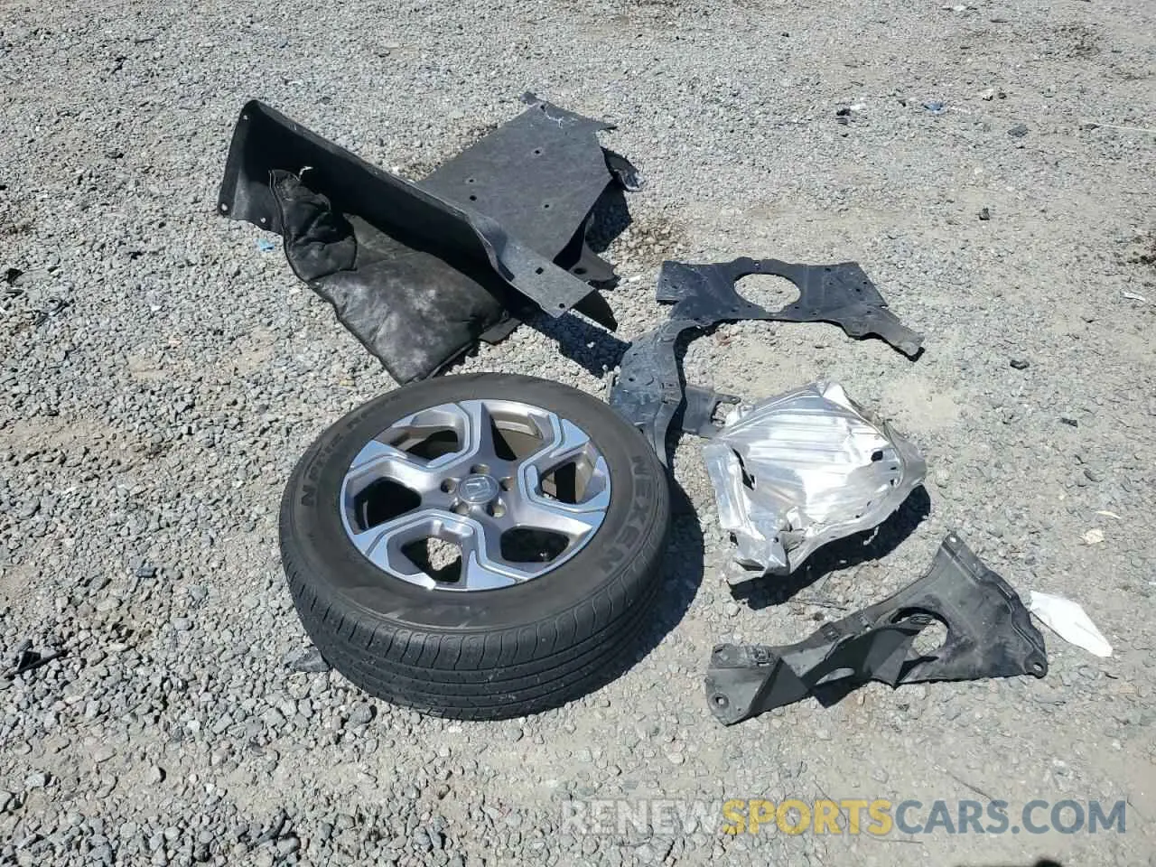 13 Photograph of a damaged car 7FARW1H51KE021525 HONDA CRV 2019