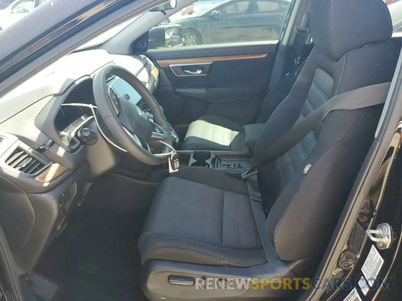 7 Photograph of a damaged car 7FARW1H51KE021525 HONDA CRV 2019