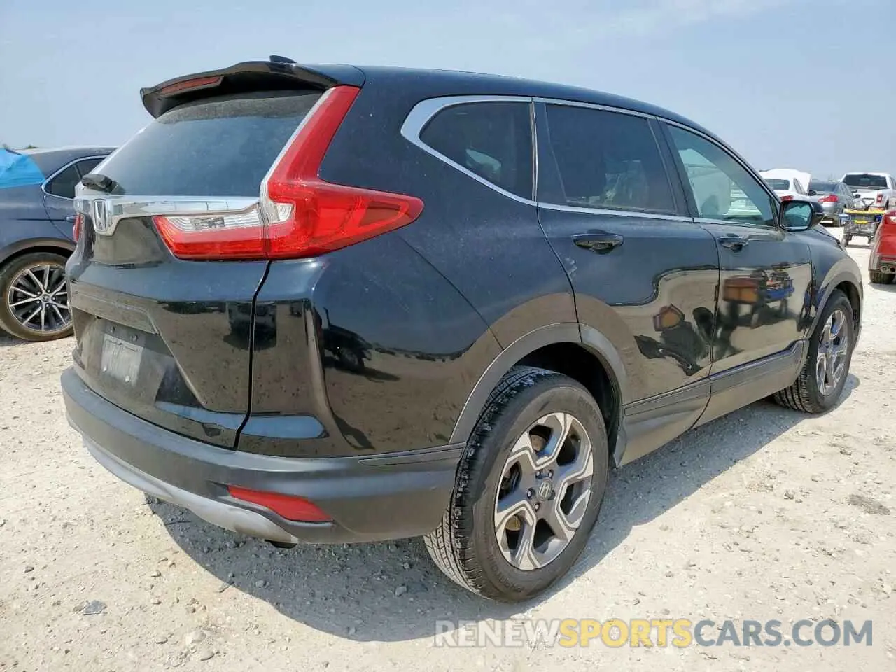 3 Photograph of a damaged car 7FARW1H52KE039158 HONDA CRV 2019