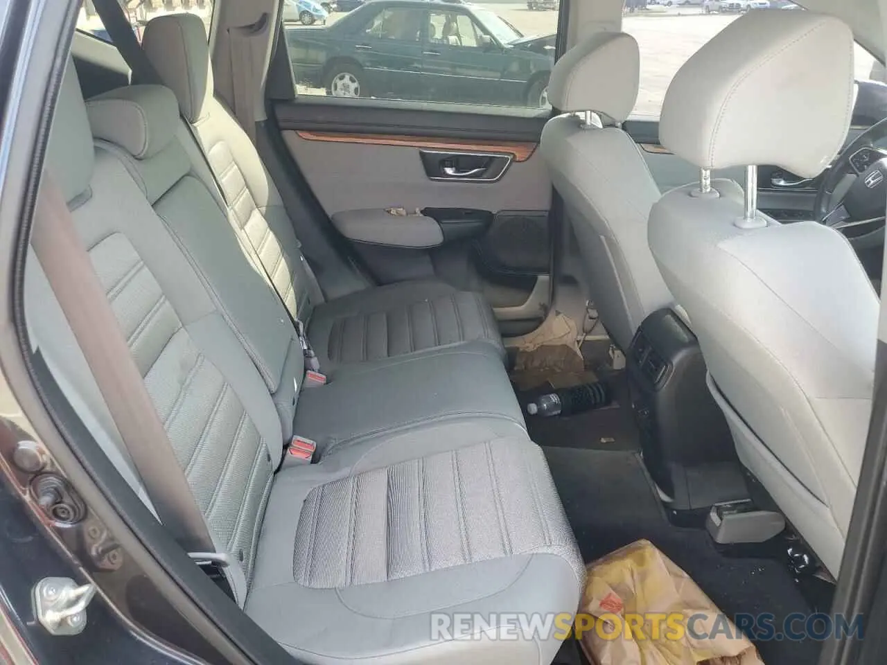 12 Photograph of a damaged car 7FARW1H54KE017906 HONDA CRV 2019