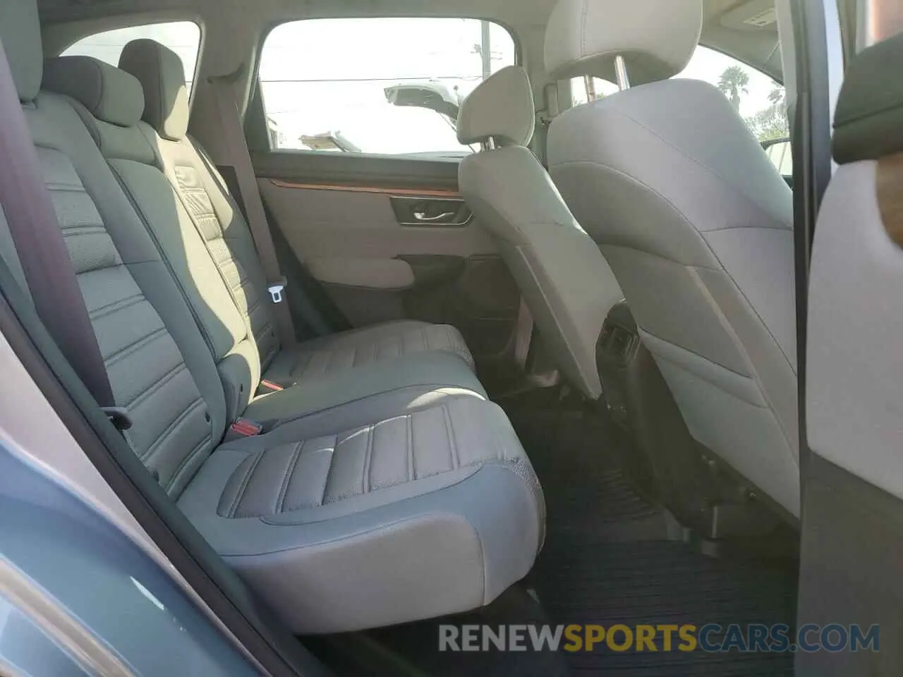 11 Photograph of a damaged car 7FARW1H56KE020564 HONDA CRV 2019