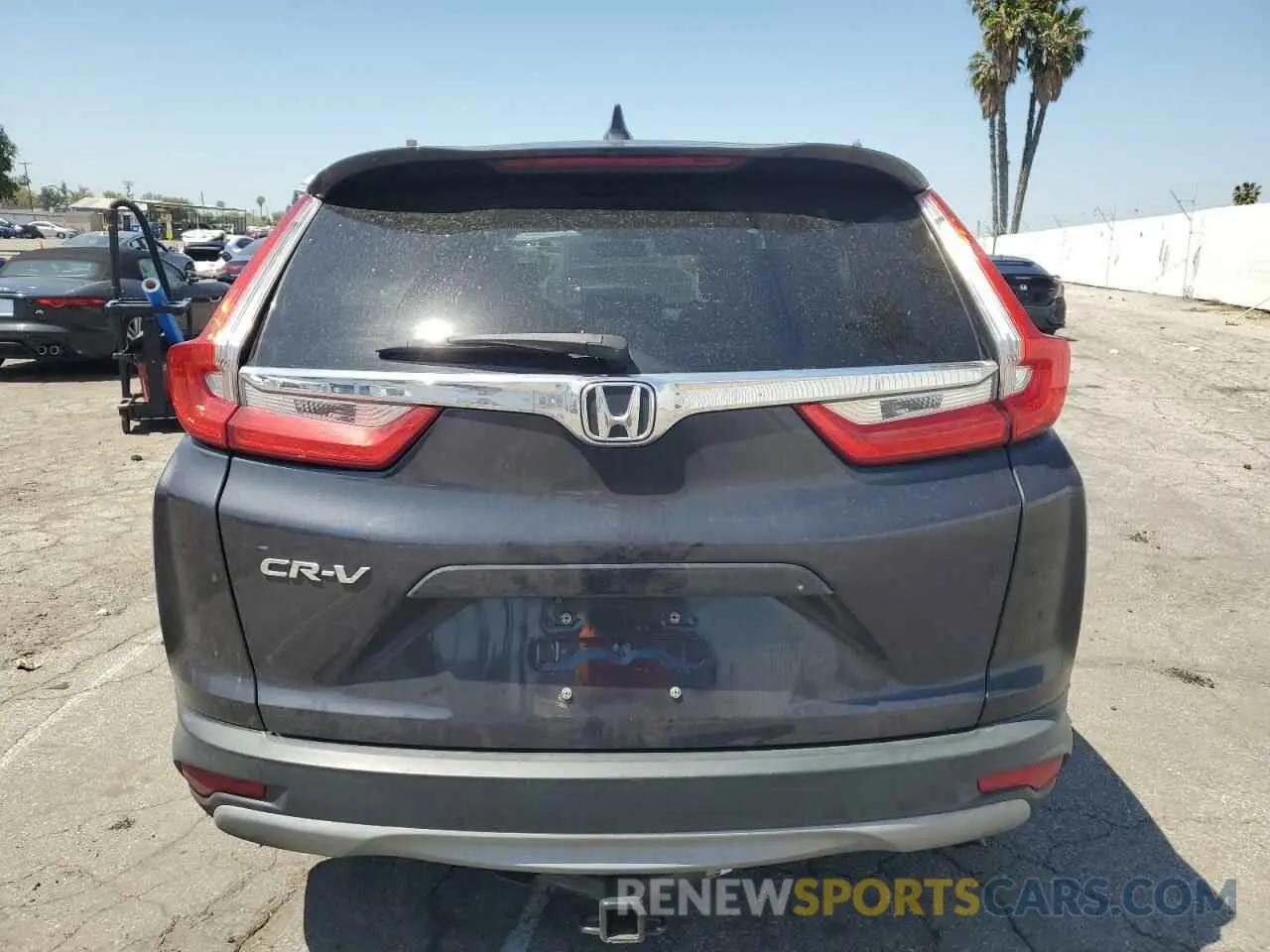 6 Photograph of a damaged car 7FARW1H57KE029709 HONDA CRV 2019