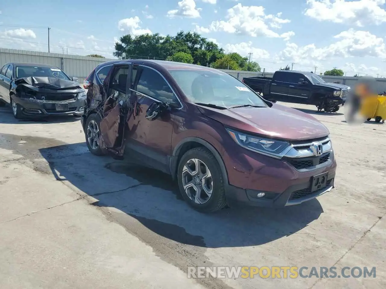 4 Photograph of a damaged car 7FARW1H58KE010764 HONDA CRV 2019