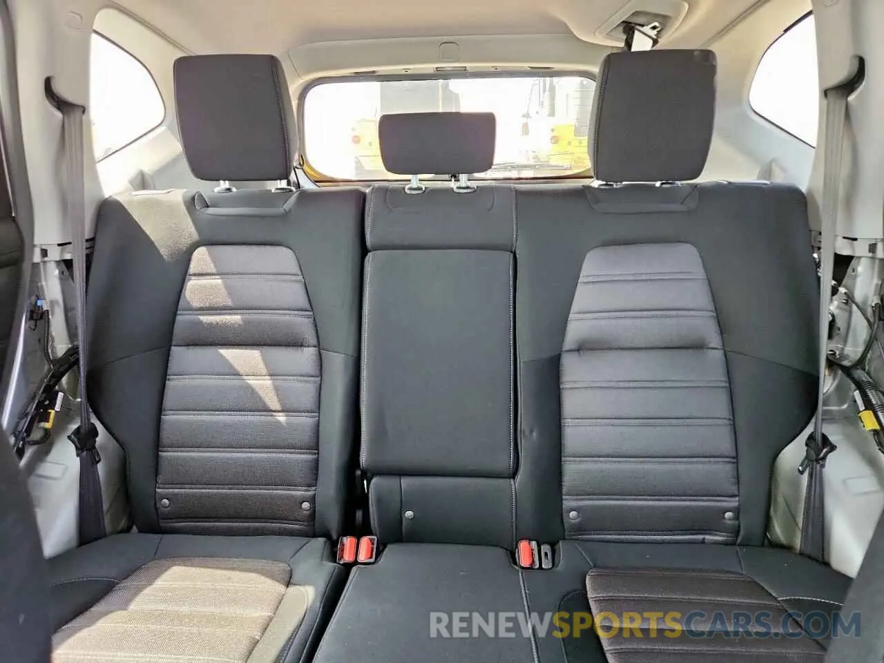10 Photograph of a damaged car 7FARW1H58KE023157 HONDA CRV 2019