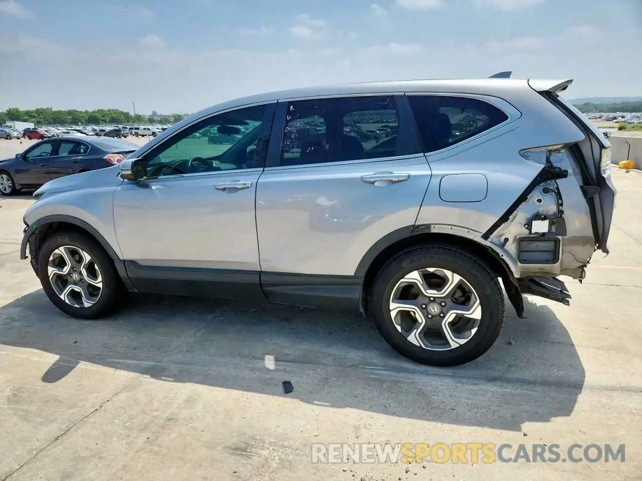 2 Photograph of a damaged car 7FARW1H58KE023157 HONDA CRV 2019