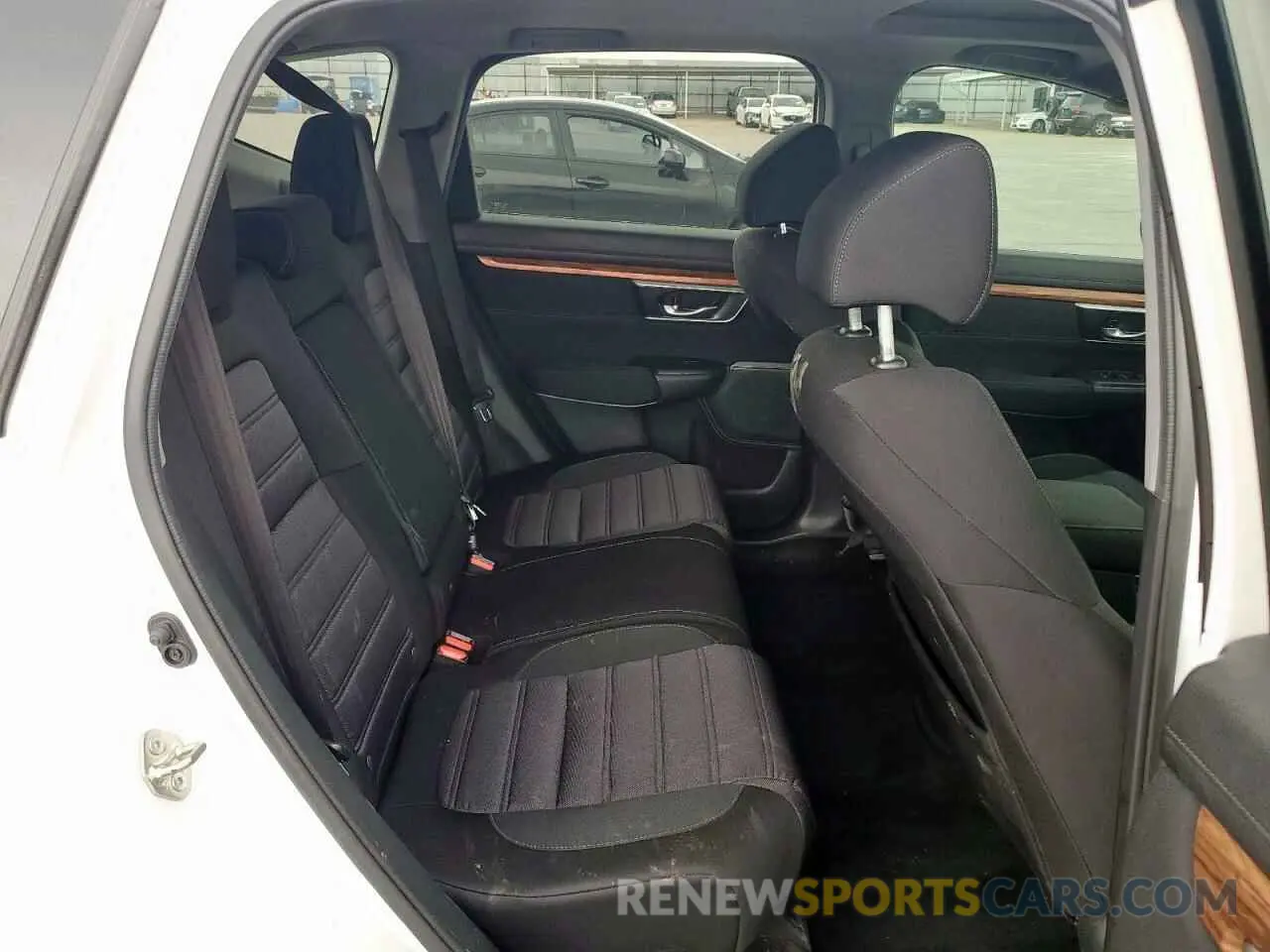 11 Photograph of a damaged car 7FARW1H58KE034076 HONDA CRV 2019