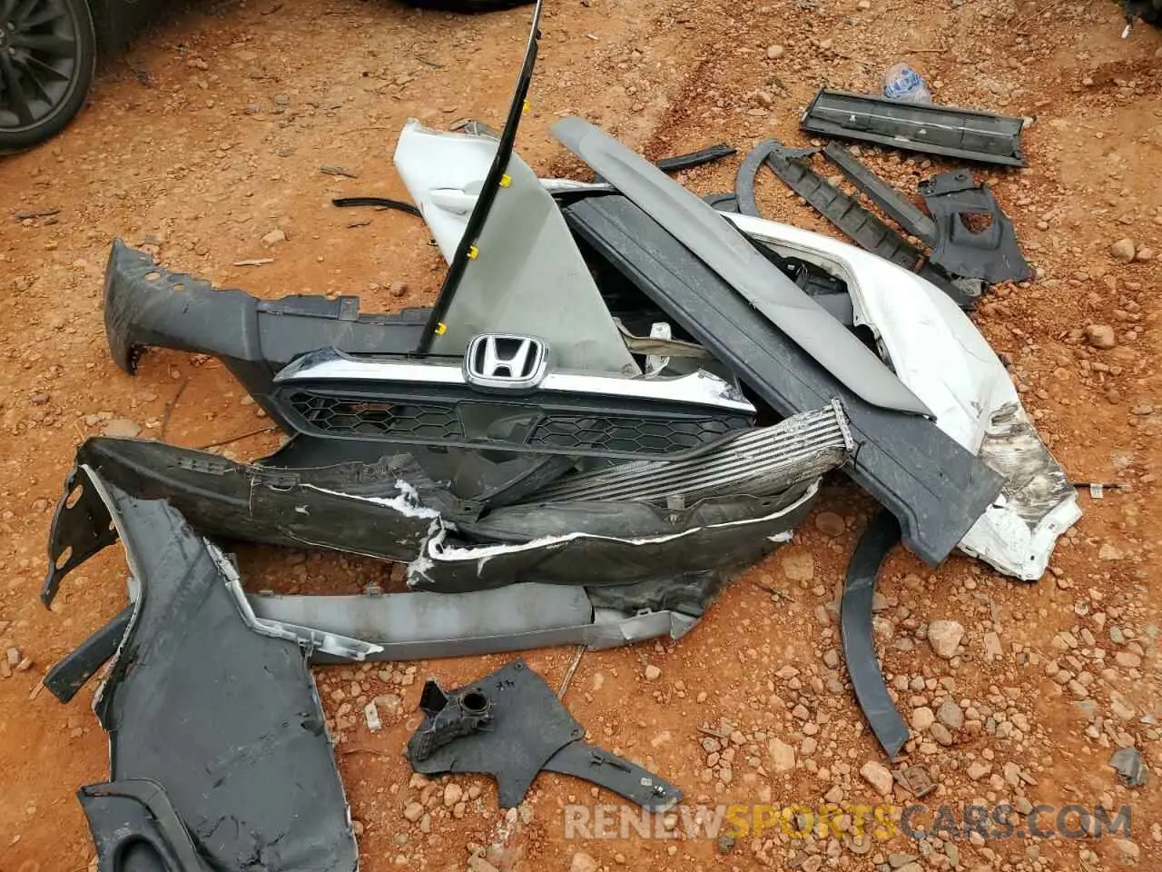 13 Photograph of a damaged car 7FARW1H5XKE019711 HONDA CRV 2019