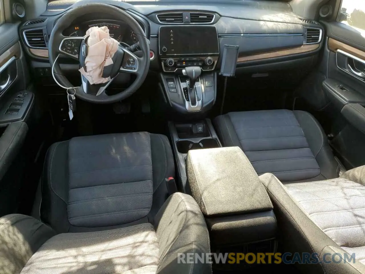 8 Photograph of a damaged car 7FARW1H5XKE024942 HONDA CRV 2019