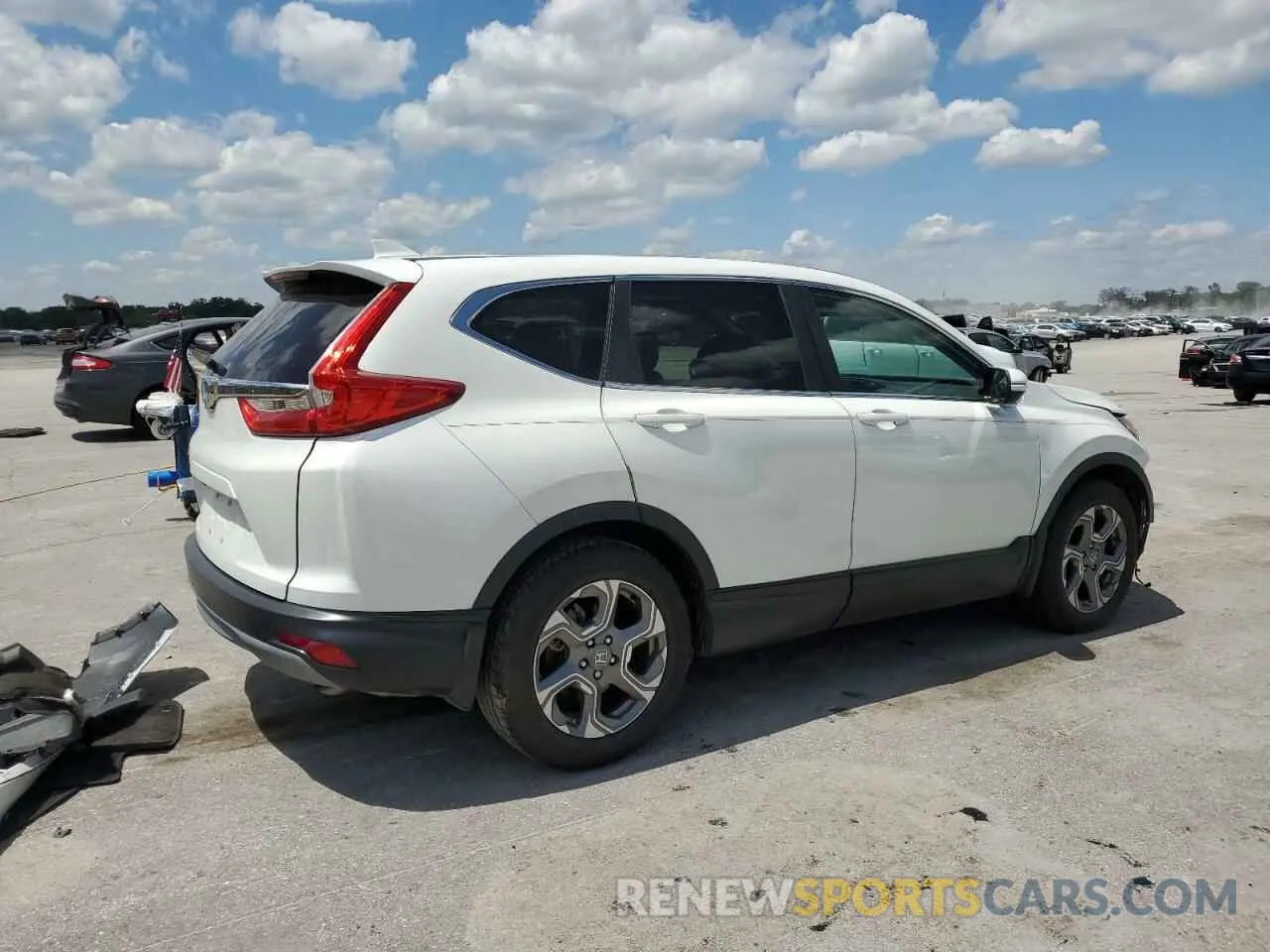 3 Photograph of a damaged car 7FARW1H81KE022216 HONDA CRV 2019