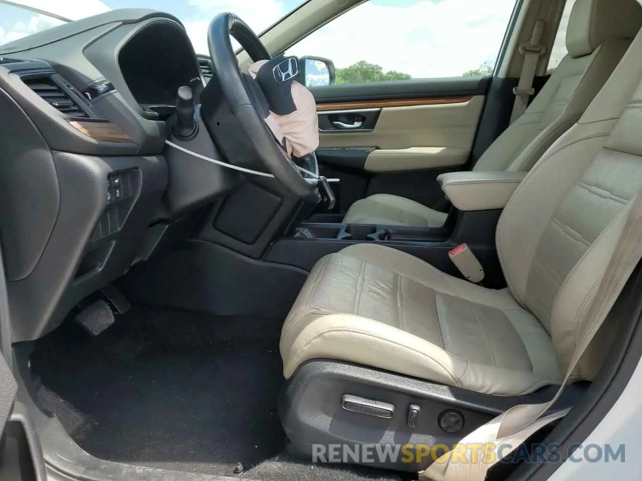 7 Photograph of a damaged car 7FARW1H81KE022216 HONDA CRV 2019
