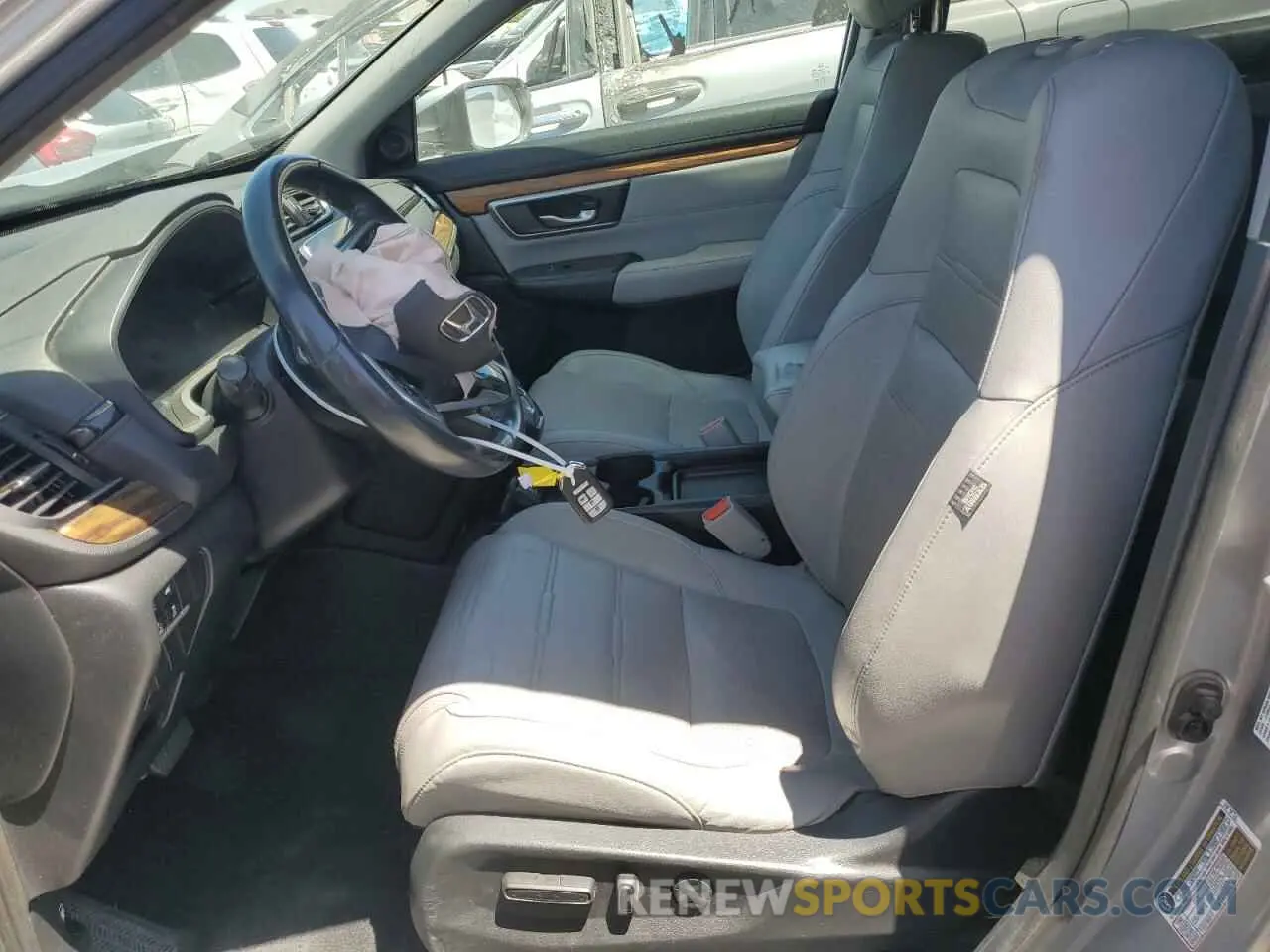 7 Photograph of a damaged car 7FARW1H81KE034947 HONDA CRV 2019