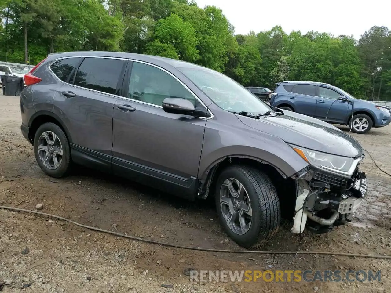 4 Photograph of a damaged car 7FARW1H82KE002315 HONDA CRV 2019