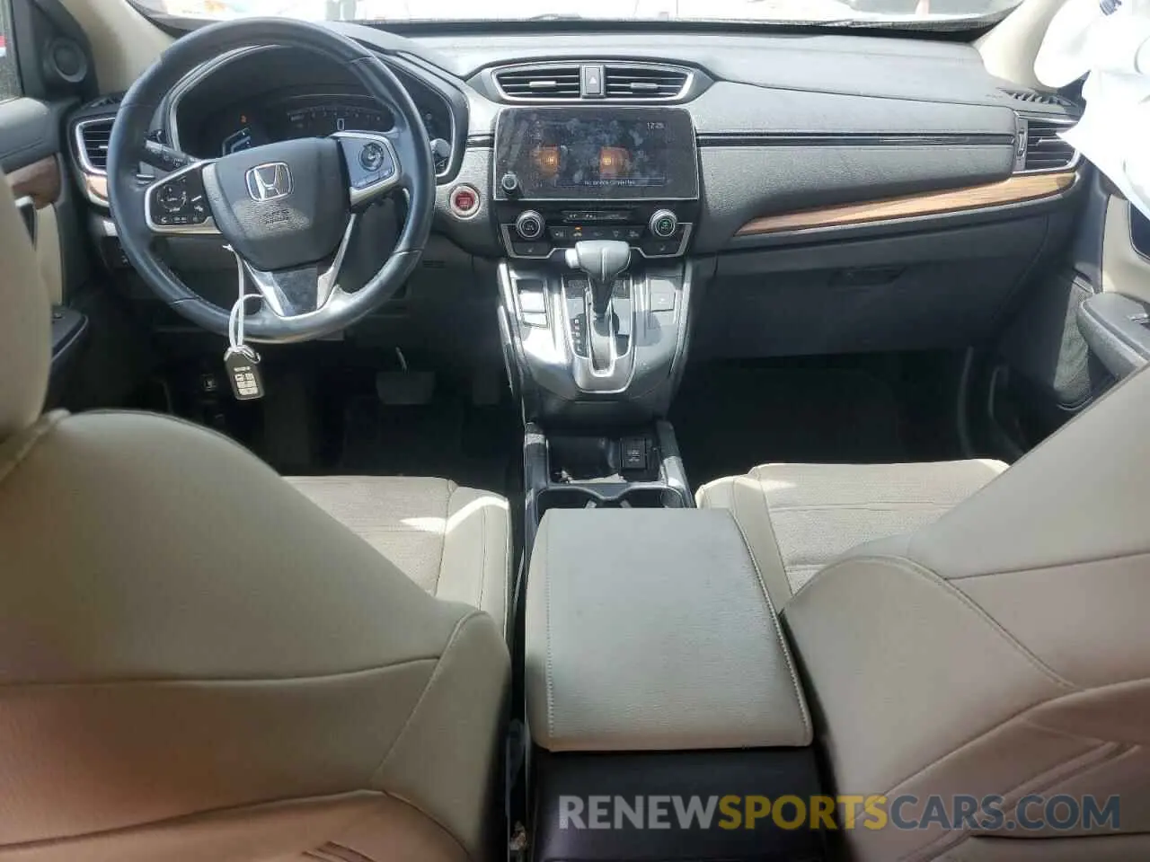 8 Photograph of a damaged car 7FARW1H83KE007670 HONDA CRV 2019