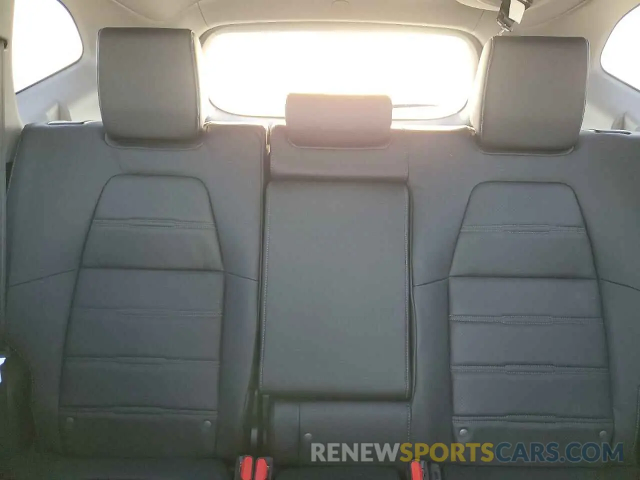 10 Photograph of a damaged car 7FARW1H83KE024999 HONDA CRV 2019