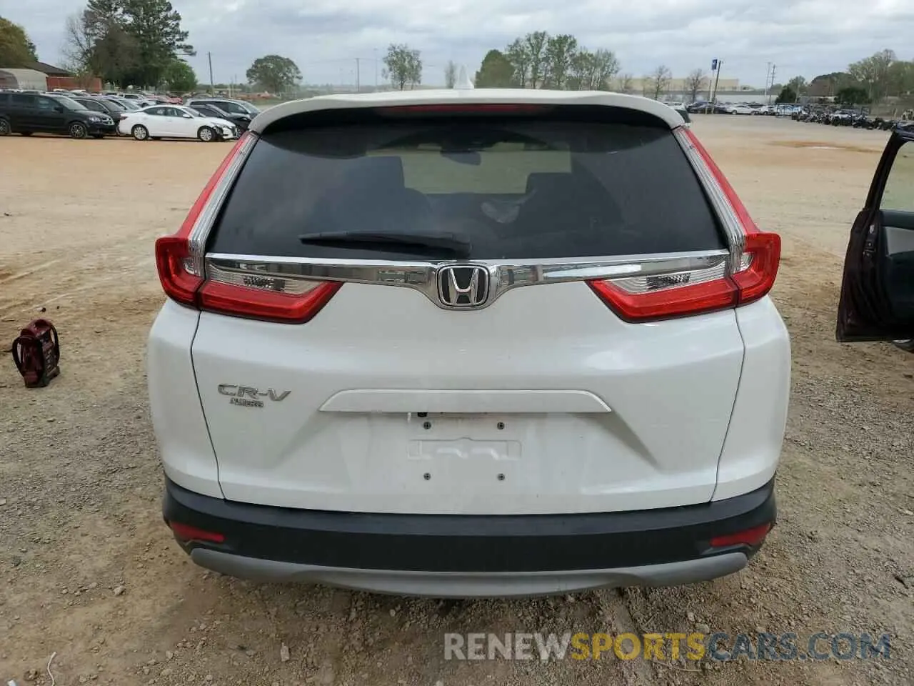 6 Photograph of a damaged car 7FARW1H84KE037857 HONDA CRV 2019