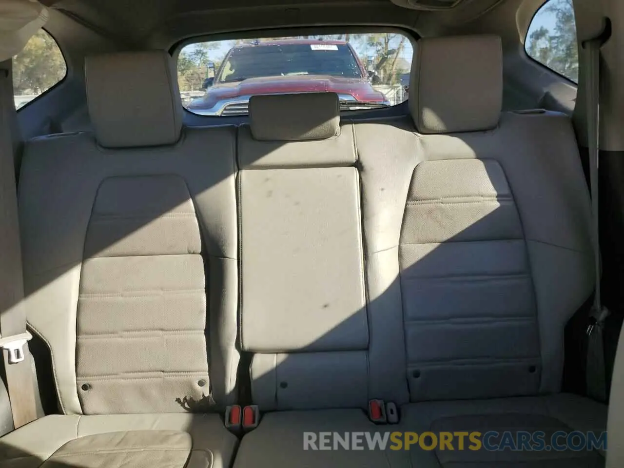10 Photograph of a damaged car 7FARW1H85KE001952 HONDA CRV 2019