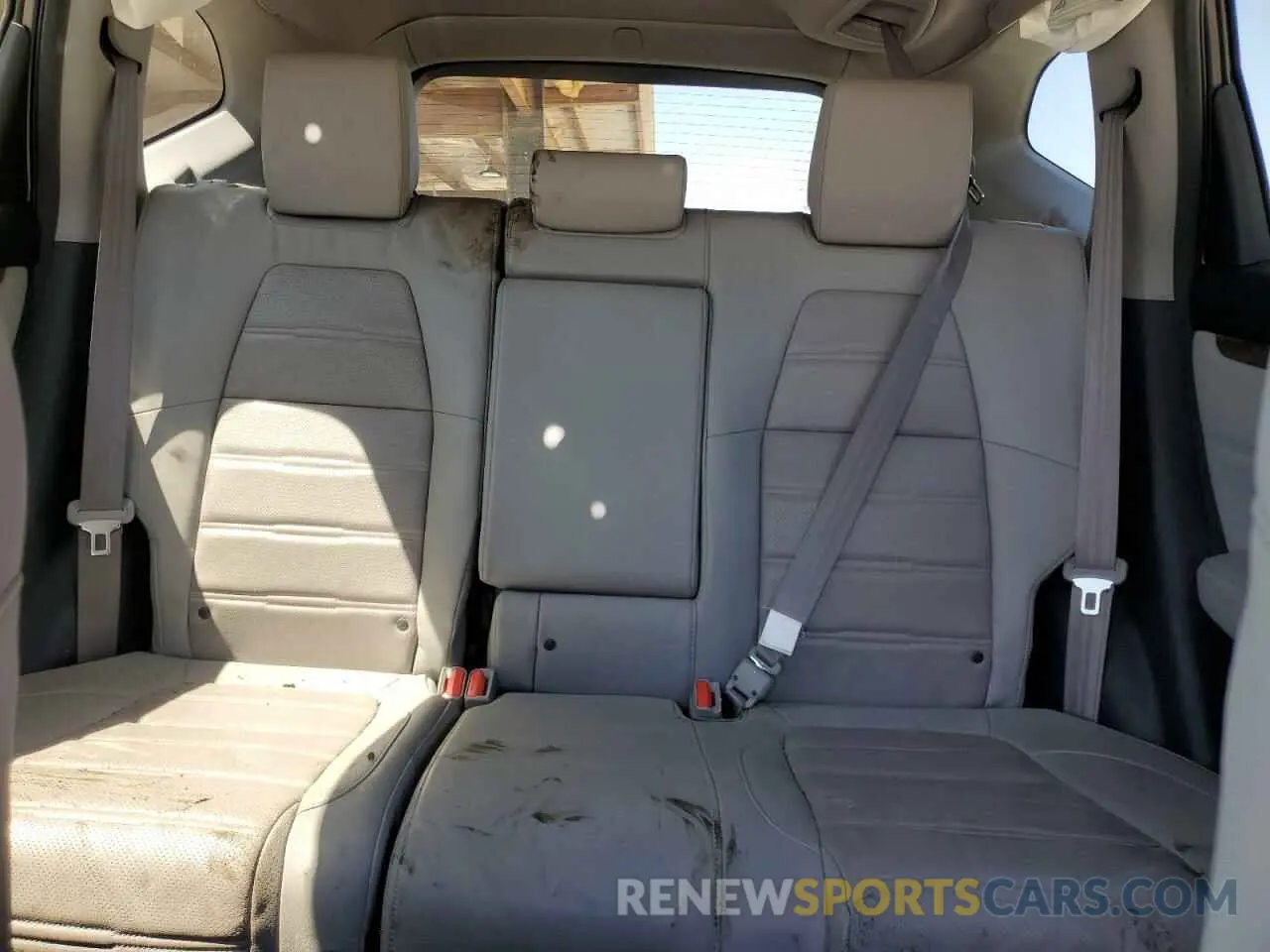 10 Photograph of a damaged car 7FARW1H89KE019421 HONDA CRV 2019