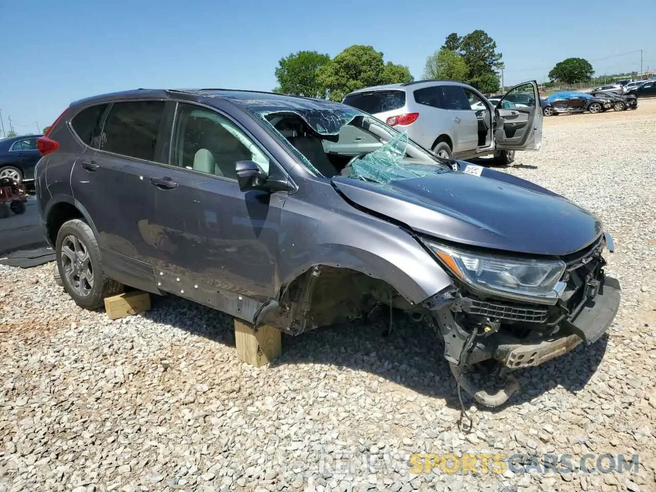 4 Photograph of a damaged car 7FARW1H89KE019421 HONDA CRV 2019