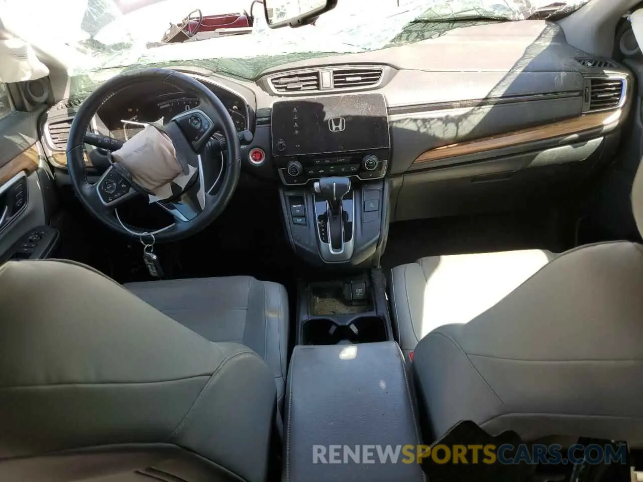 8 Photograph of a damaged car 7FARW1H89KE019421 HONDA CRV 2019