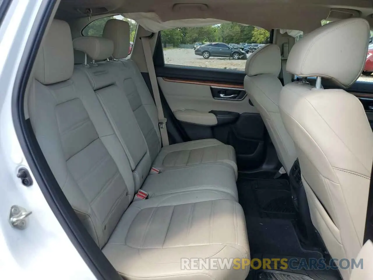 11 Photograph of a damaged car 7FARW1H8XKE024191 HONDA CRV 2019